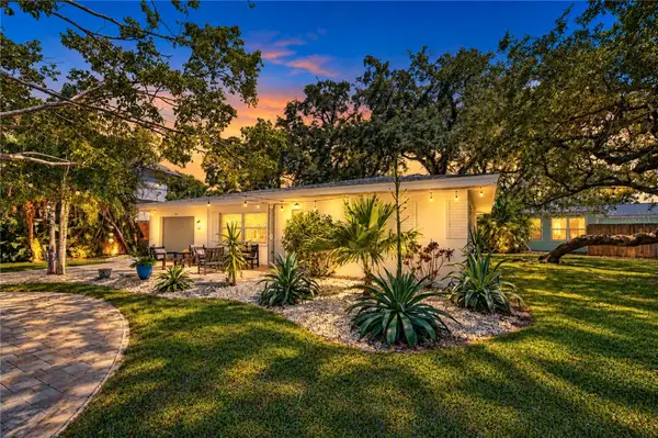 200 Lagoon Drive, PALM HARBOR, FL 34683