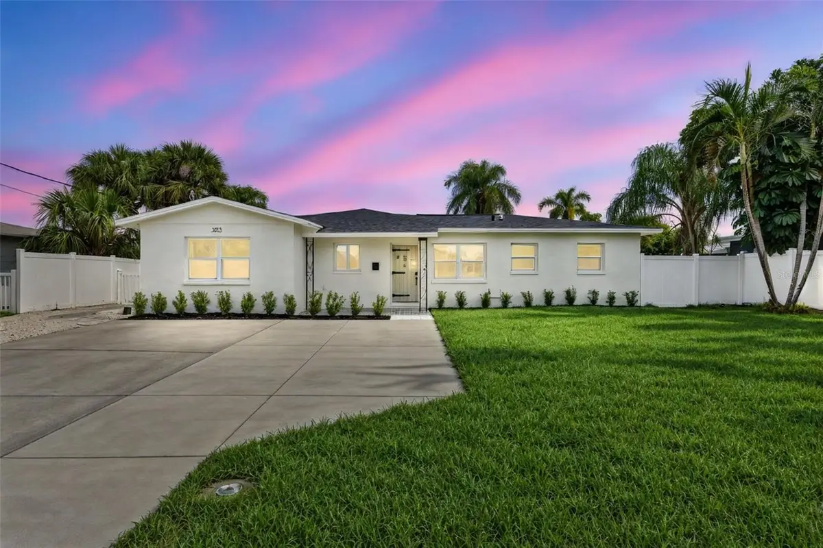223 94th Avenue Ne, Saint Petersburg, FL 33702 - #1