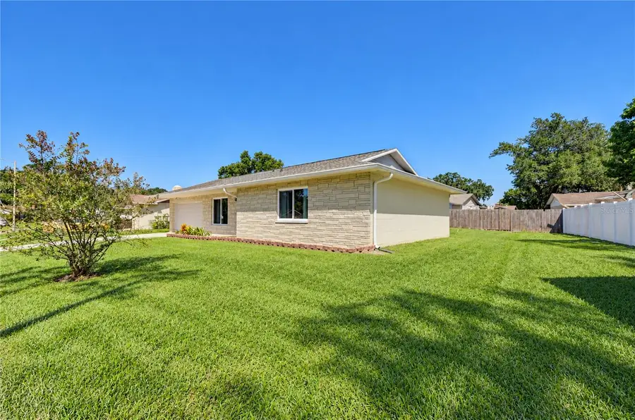 4901 Reagan Avenue, Seffner, FL 33584 - #2
