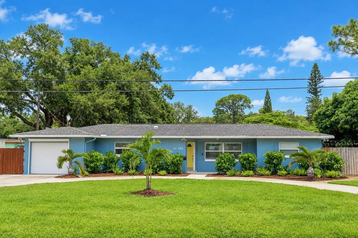 686 Southwest Boulevard N, Saint Petersburg, FL 33703 - #1