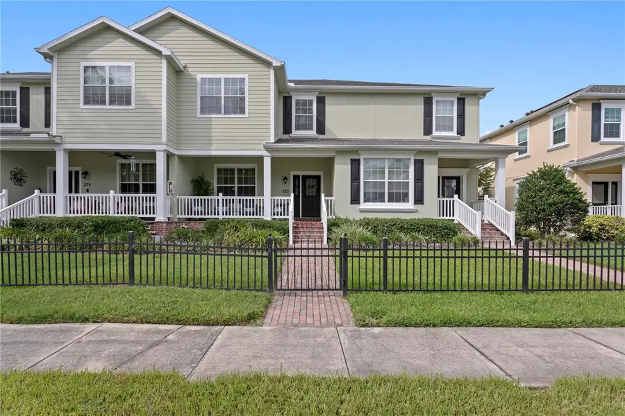 225 49th Avenue N, Saint Petersburg, FL 33703 - #2
