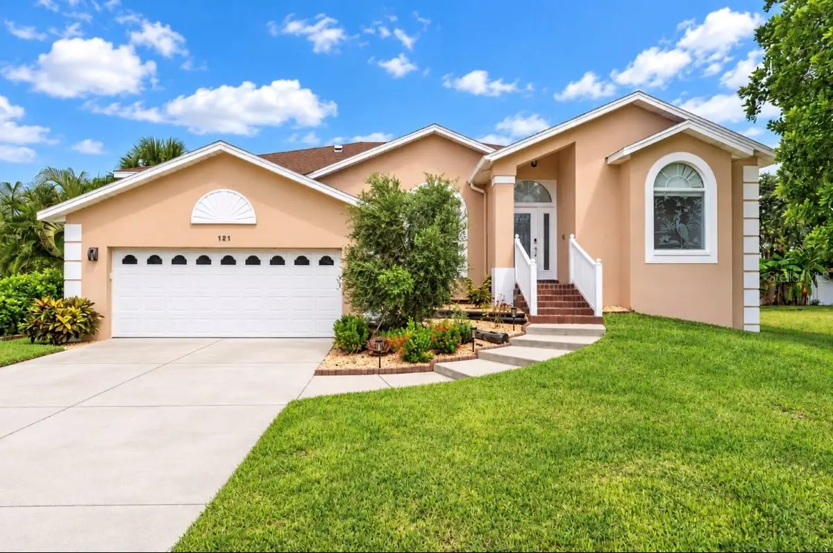 121 7th Street, Belleair Beach, FL 33786 - #1