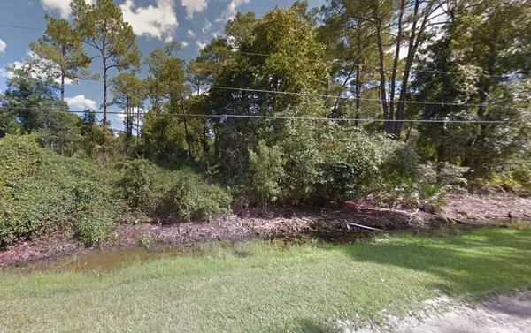 10th Avenue, DELAND, FL 32724