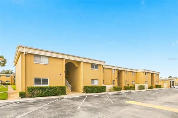 1000 Lake Of The Woods Boulevard #202B, FERN PARK, FL 32730