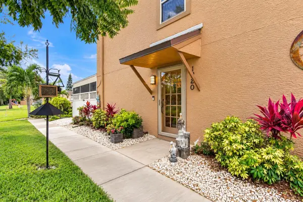 1880 Clearbrooke Drive, CLEARWATER, FL 33760