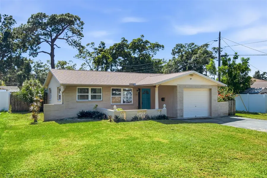 770 63rd Avenue N, Saint Petersburg, FL 33702 - #2