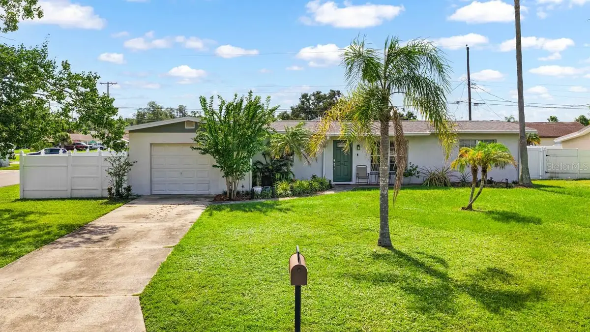 500 Florida Circle S, Apollo Beach, FL 33572 - #1