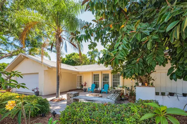520 Sandy Hook Road, PALM HARBOR, FL 34683