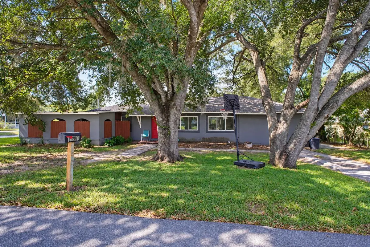 13901 9th Street, Dade City, FL 33525 - #1