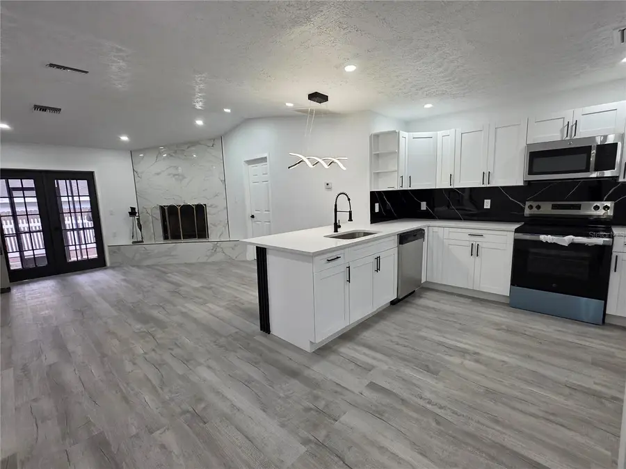 5044 Roanoke Drive, Holiday, FL 34690 - #2