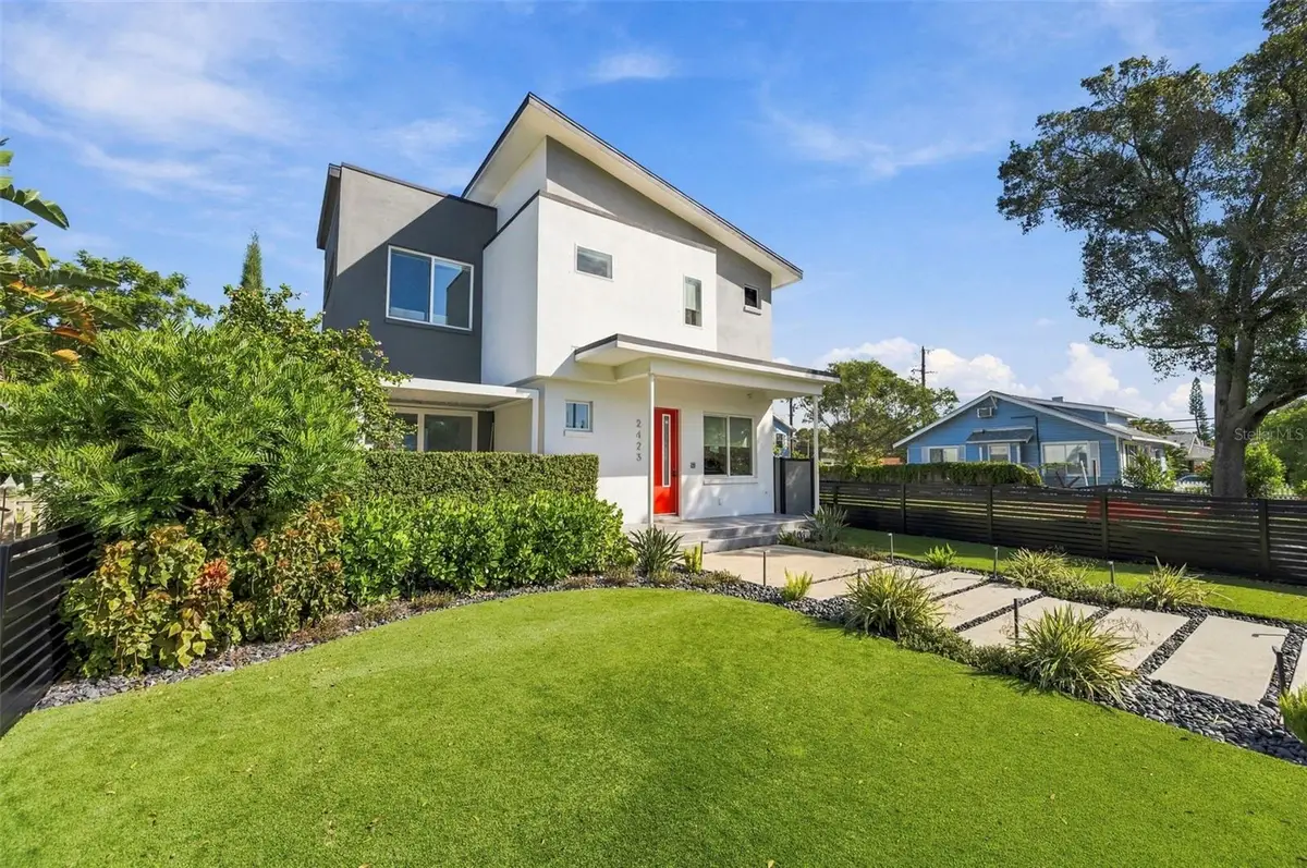 2423 2nd Avenue N, Saint Petersburg, FL 33713 - #1