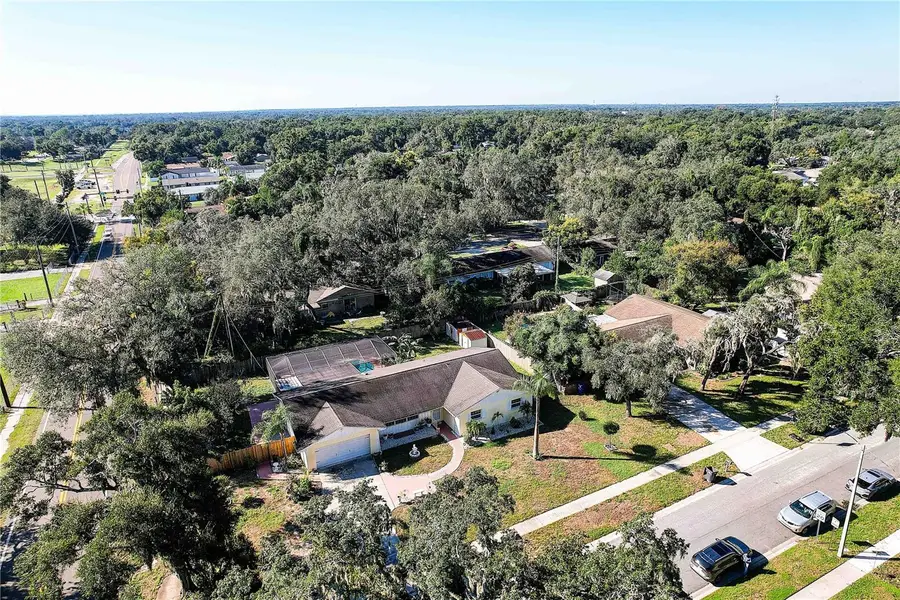 519 Oakhurst Street, Brandon, FL 33511 - #3