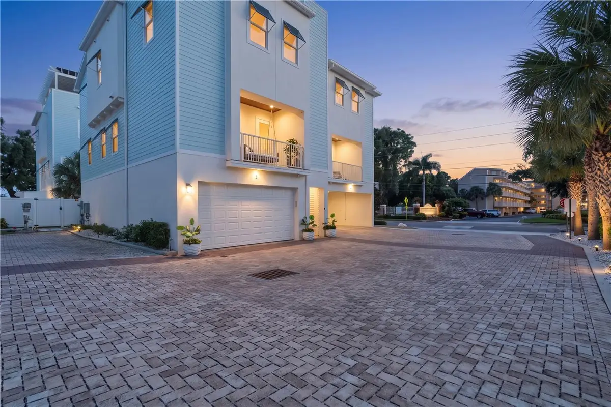 1413 Bayshore Boulevard #2, Dunedin, FL 34698 - #1
