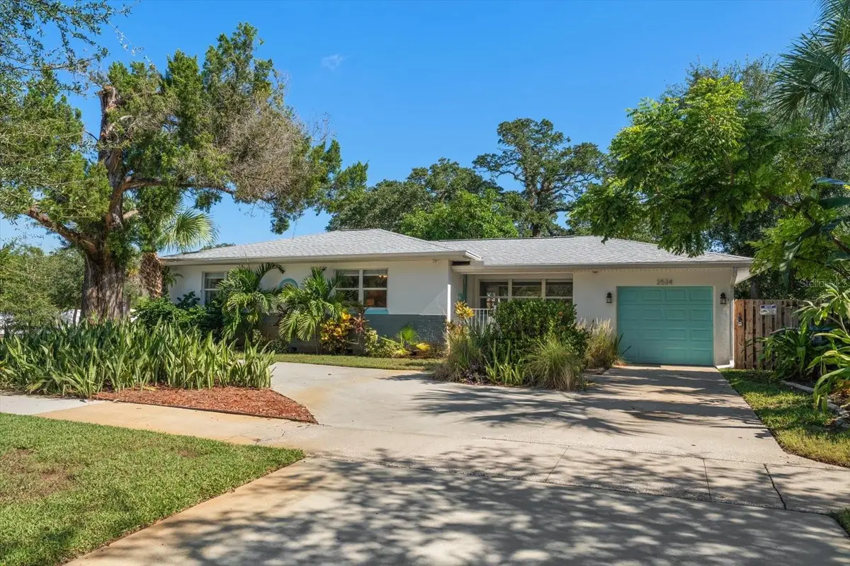 2534 Bayside Drive S, Saint Petersburg, FL 33705 - #1