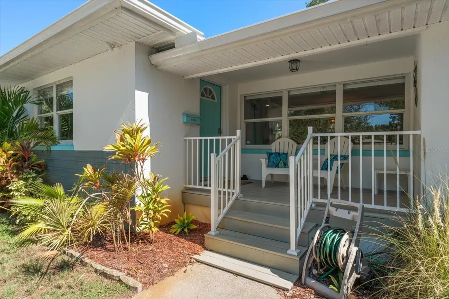 2534 Bayside Drive S, Saint Petersburg, FL 33705 - #2