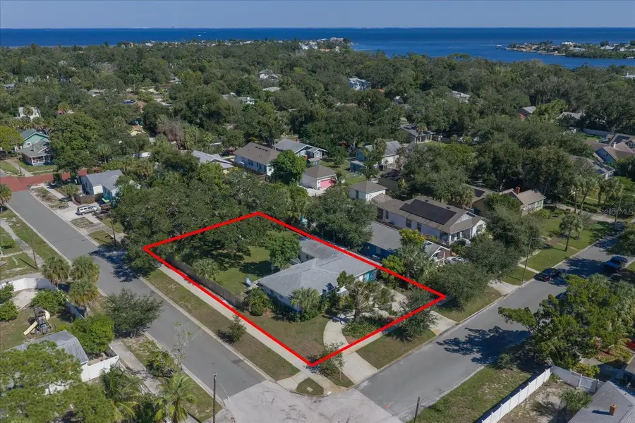 2534 Bayside Drive S, Saint Petersburg, FL 33705 - #3