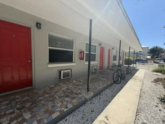 649 7th Avenue N, Saint Petersburg, FL 33701 - #3