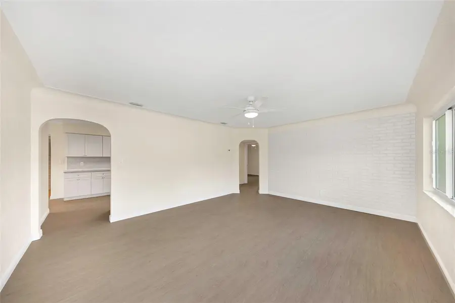 4450 13th Avenue S, Saint Petersburg, FL 33711 - #2