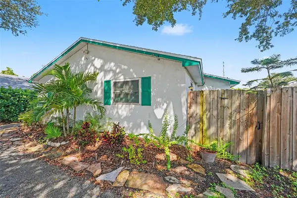3765 67th Avenue N #B, PINELLAS PARK, FL 33781