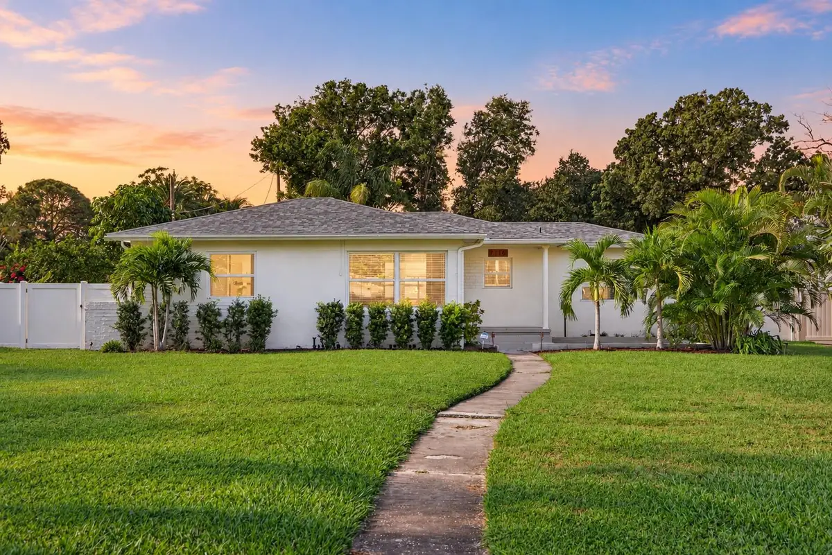 7116 Date Palm Avenue S, Saint Petersburg, FL 33707 - #1