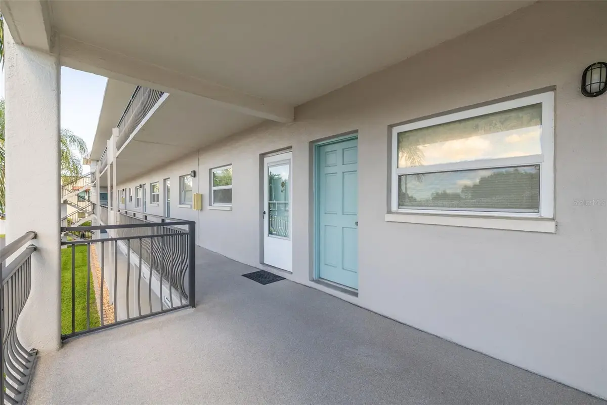 211 Pasadena Avenue N #206, Saint Petersburg, FL 33710 - #1
