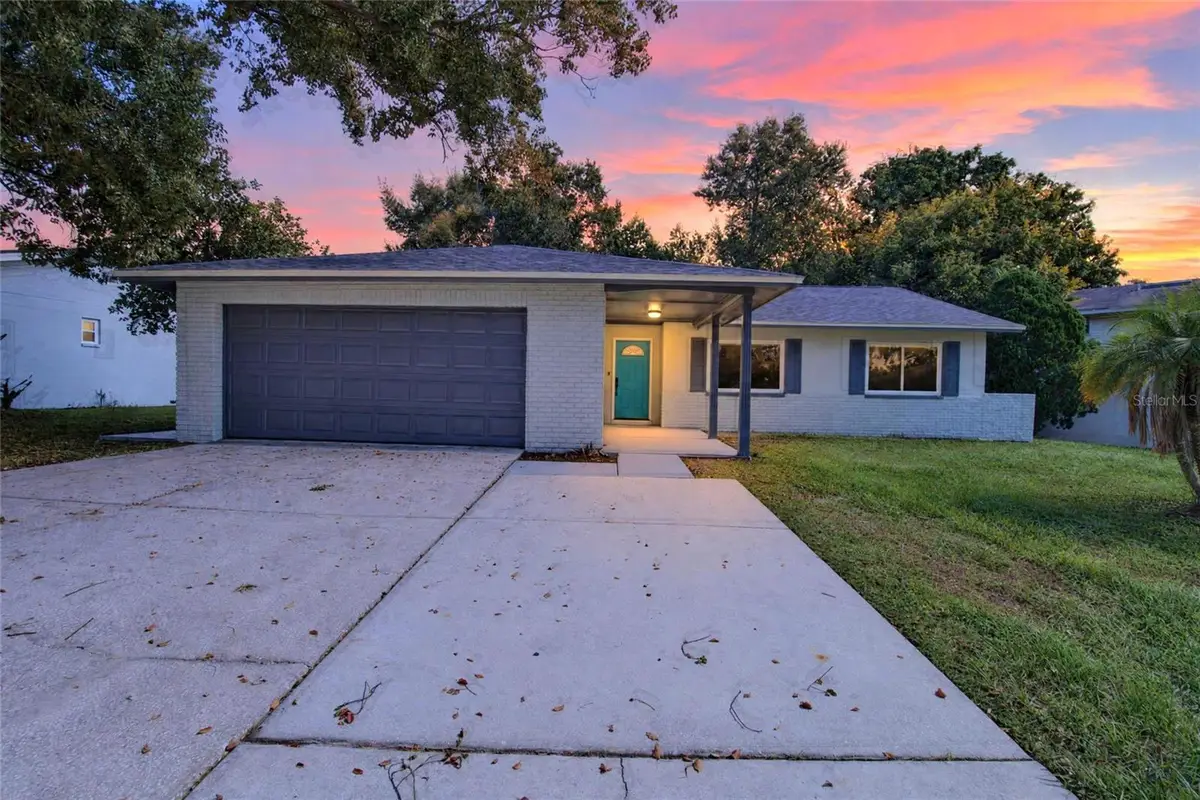 605 Hillpoint Way, Brandon, FL 33510 - #1