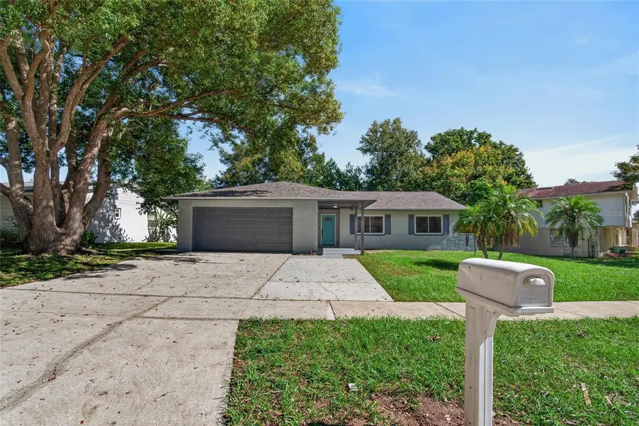 605 Hillpoint Way, Brandon, FL 33510 - #3