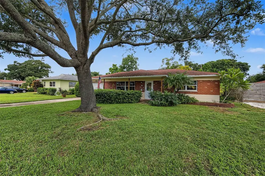 5215 26th Avenue N, Saint Petersburg, FL 33710 - #2