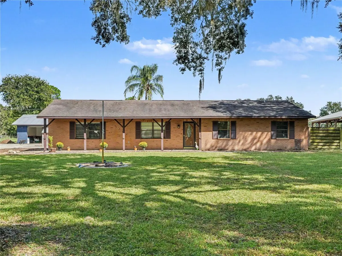 9001 Scales Rd, Lakeland, FL 33810 - #1