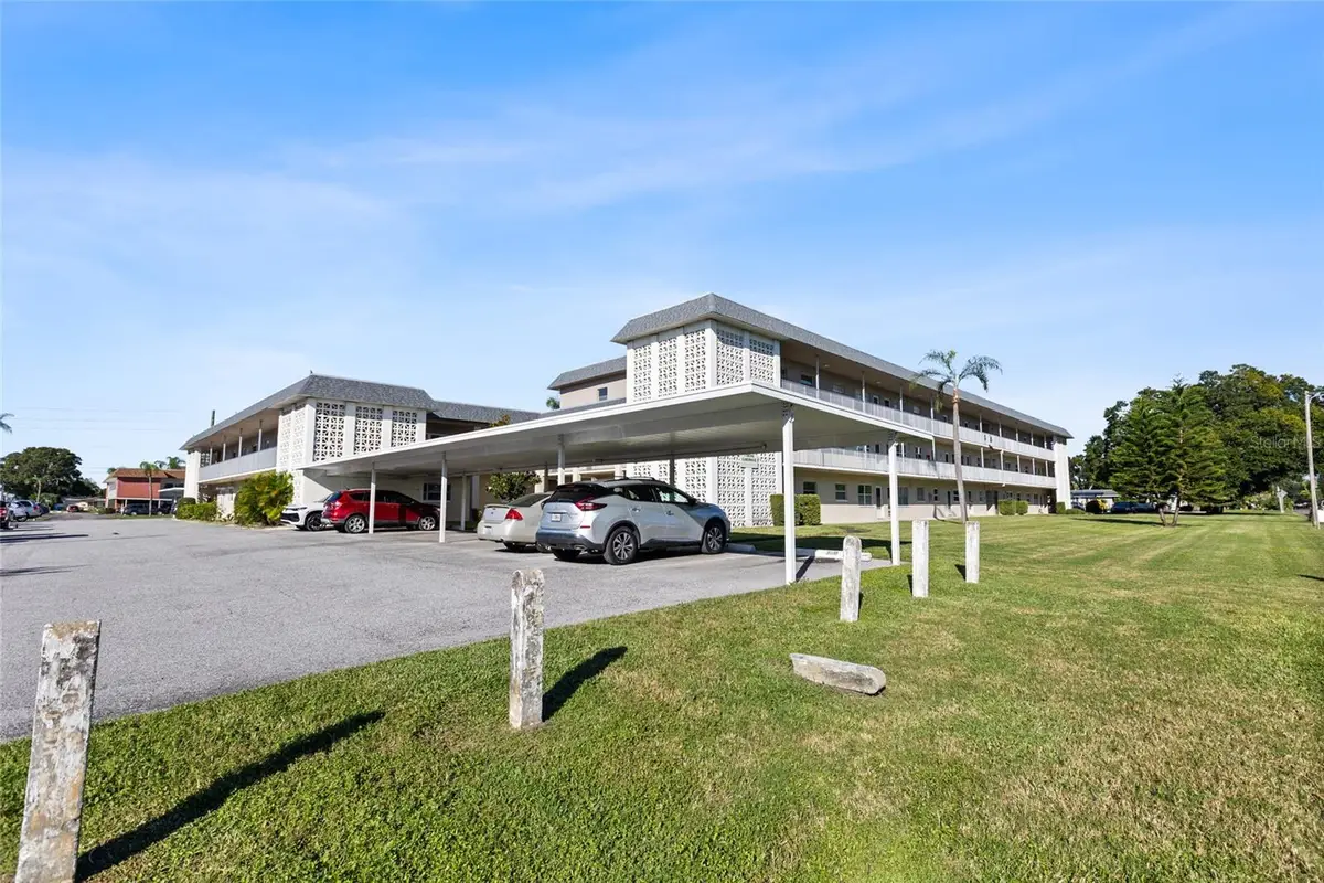 5725 12th Avenue N #301D, Saint Petersburg, FL 33710 - #1