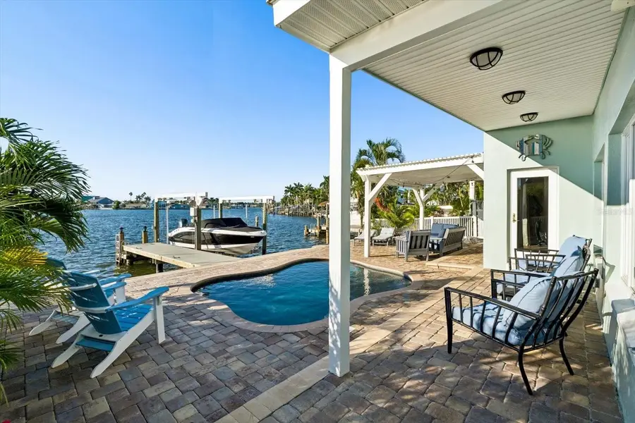 112 Wall Street, Redington Shores, FL 33708 - #2