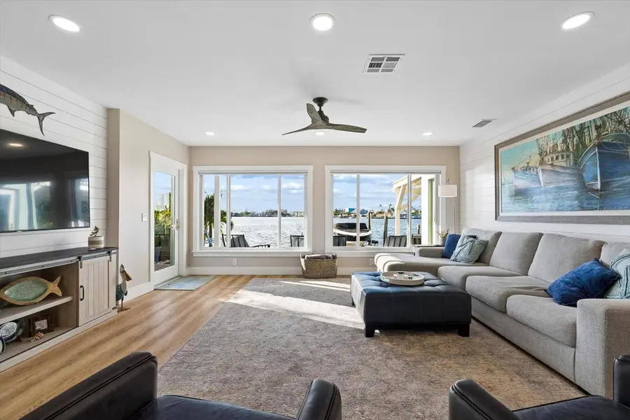 112 Wall Street, Redington Shores, FL 33708 - #3