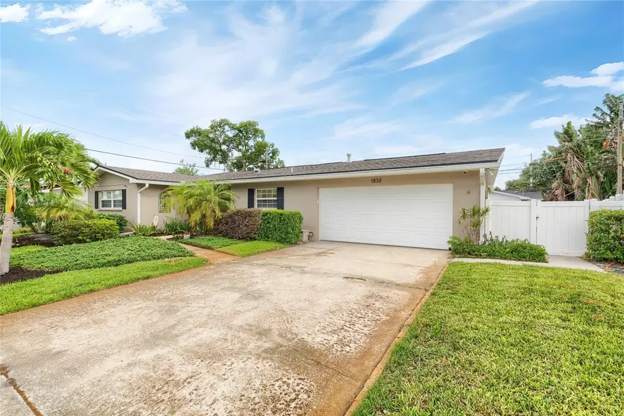 1832 69th Avenue S, Saint Petersburg, FL 33712 - #2