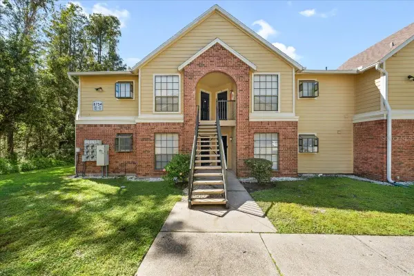 8754 Mallard Reserve Drive #201, TAMPA, FL 33614