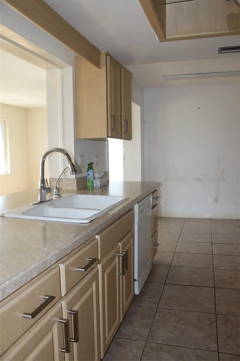 9510 45th Street N, Pinellas Park, FL 33782 - #3