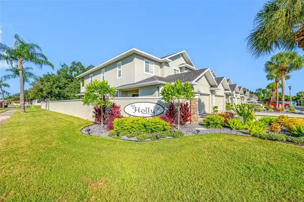 9719 Taylor Rose Lane, SEMINOLE, FL 33777