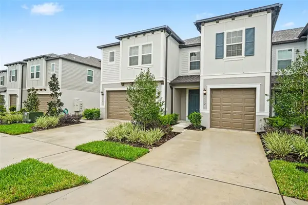 3332 Lapis Lake Drive, ZEPHYRHILLS, FL 33541