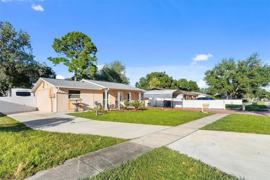 8513 Woodlake Drive, Tampa, FL 33615 - #2