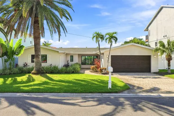 556 Johns Pass Avenue, MADEIRA BEACH, FL 33708