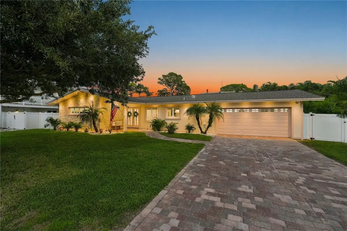 107 Peterson Lane, Palm Harbor, FL 34683 - #1