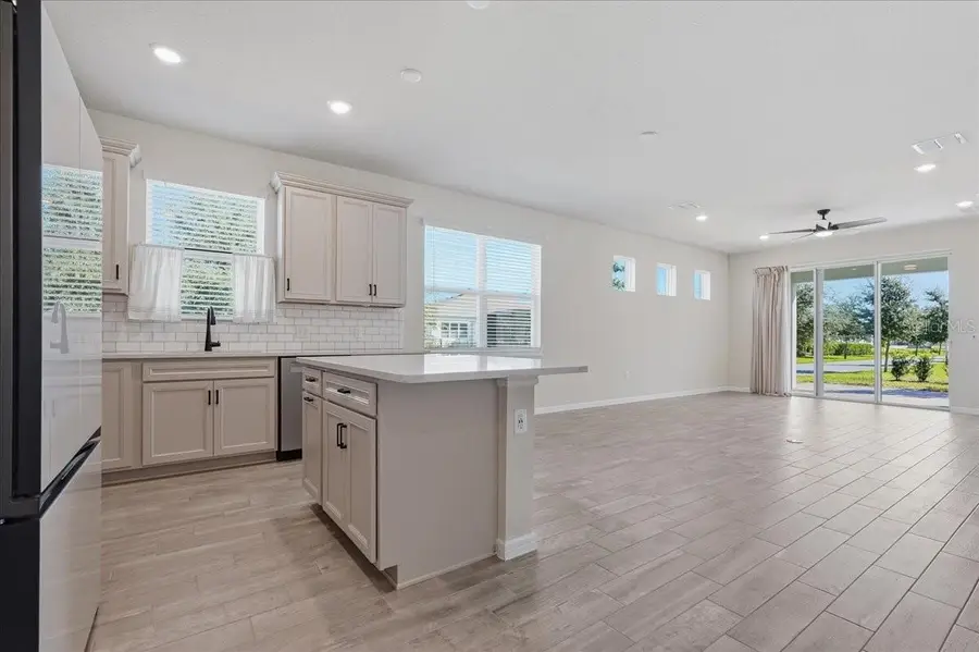 13537 Splashing Isla Drive, Winter Garden, FL 34787 - #2
