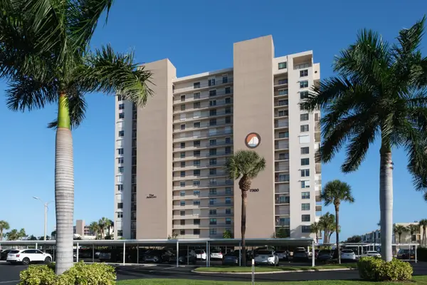 7300 Sun Island Drive S #1501, SOUTH PASADENA, FL 33707