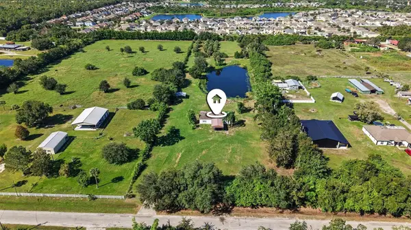 12015 Messler Rd, GIBSONTON, FL 33534