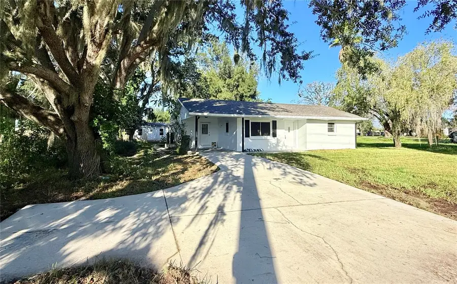 114 4th Street Nw, Ruskin, FL 33570 - #2