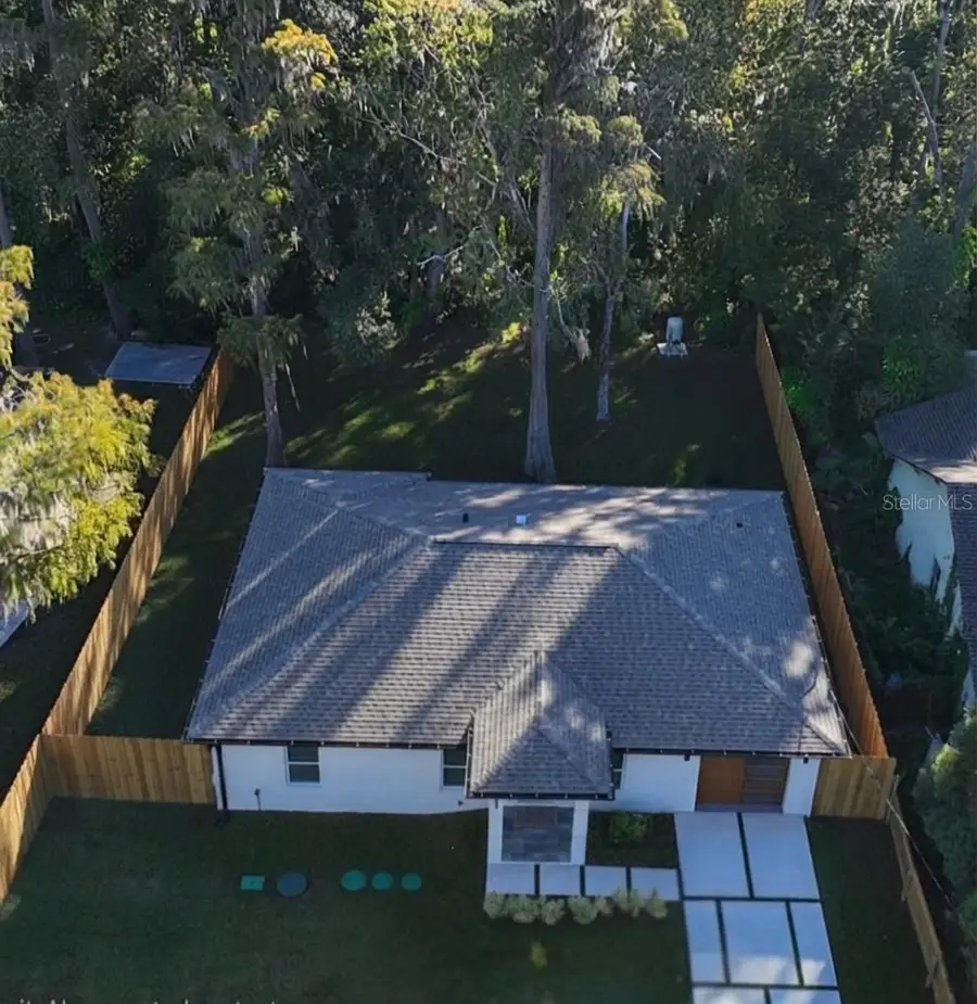 16407 Lake Byrd Drive, Tampa, FL 33618 - #3