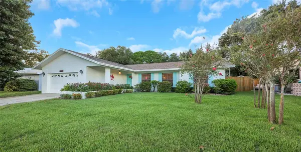 14221 N 82nd Avenue, SEMINOLE, FL 33776