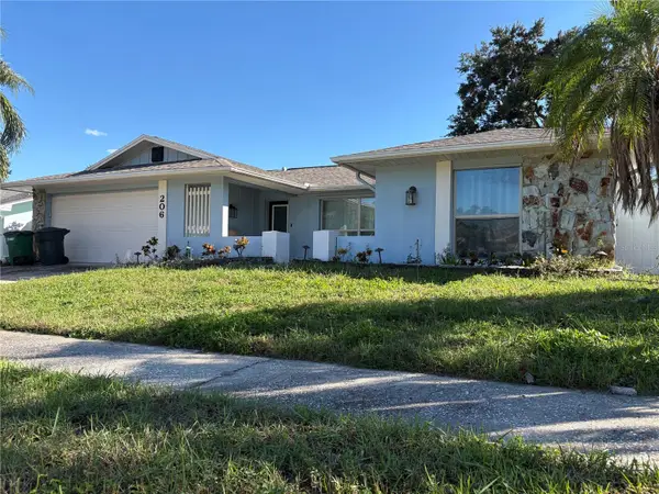206 Hillcrest Drive, SAFETY HARBOR, FL 34695
