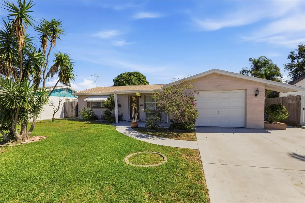 1042 Viking Drive, Holiday, FL 34691 - #1