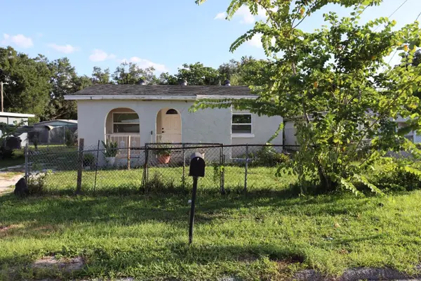 3721 E Idlewild Avenue, TAMPA, FL 33610