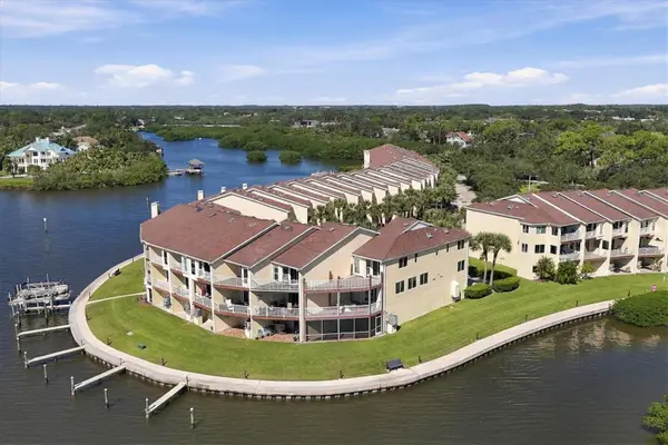 131 Brent Circle, OLDSMAR, FL 34677